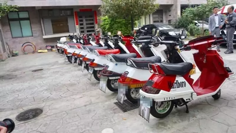 比超跑還難找!史上最猛「16台經典神車」霸氣迎娶 往下一看「超有愛細節」網驚呆:有錢也租不到