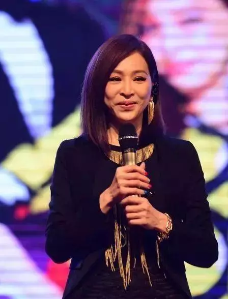 細思極恐!王心凌這麼多年的封面照竟只用左臉,右臉究竟怎麼了?