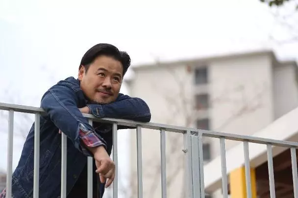 他入行奮鬥29年,雖一直充當綠葉,但靠自己實力逆轉命運!