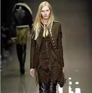 什麼年紀就該穿什麼衣服,女人千萬別穿錯!