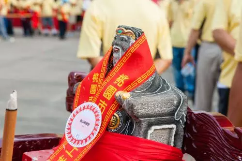 福德正神說:今天你點一點我,就在今晚,讓你中頭獎!靈驗!