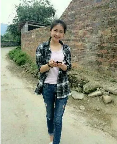 未婚先孕,婆婆要我家買房買車,我媽說句話,婆婆連忙賠笑並改口