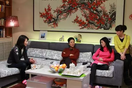 未婚先孕,婆婆要我家買房買車,我媽說句話,婆婆連忙賠笑並改口