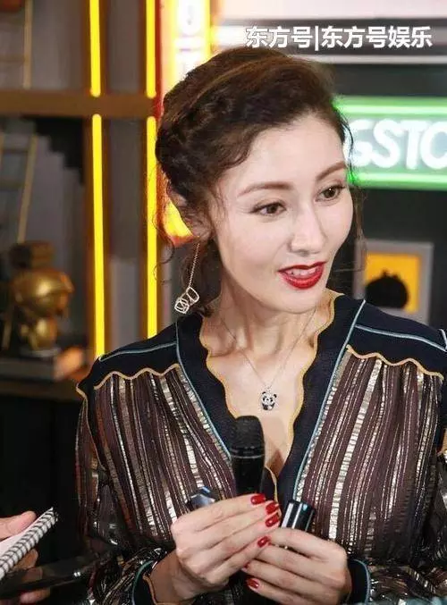 48歲李嘉欣臉部凹陷變多邊形,最美港姐成過去式,網友:嚇人