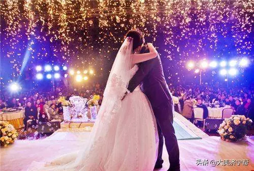 婚後婆婆逼我交出陪嫁錢給自己還債,揚言不拿錢就直接去領離/婚證