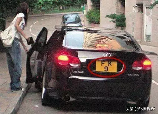 陳小春坦言10年沒換過車,看到他的座駕後,網友表示:再等10年吧