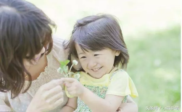 女兒一歲生日,婆婆不請自到,席間她提了個要求,我掀翻桌子