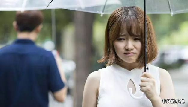 女兒一歲生日,婆婆不請自到,席間她提了個要求,我掀翻桌子
