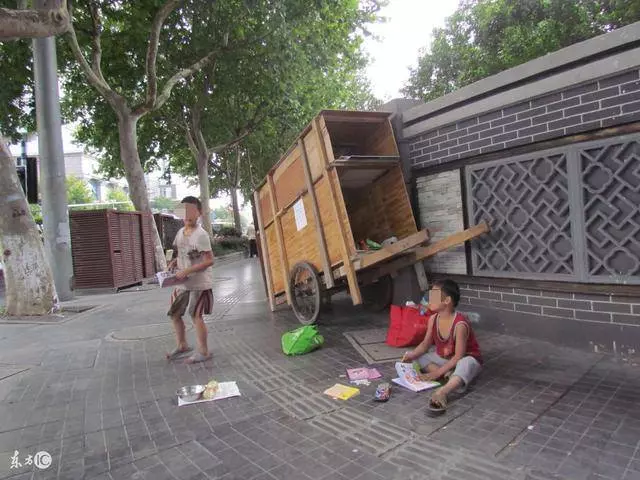婆家拆遷分250萬,公婆全分給小叔子,2年後公婆和小叔子蒙了