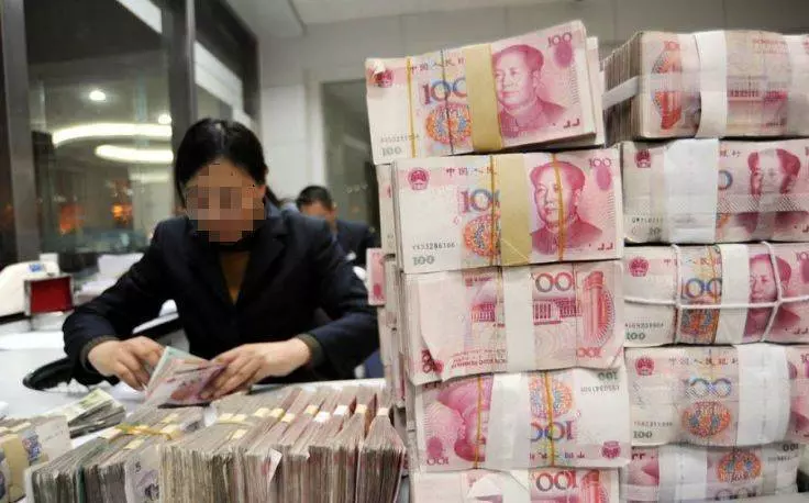 婆家拆遷分250萬,公婆全分給小叔子,2年後公婆和小叔子蒙了