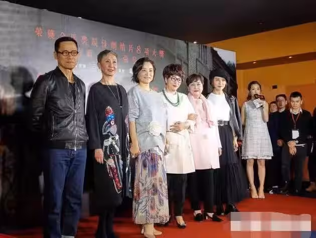3大影后罕見同框!林青霞、甄珍、徐楓齊聚《滾滾紅塵》首映