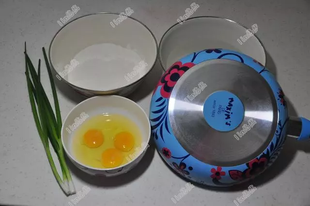 早餐店的煎餅為什麼那麼好吃？麵糊很重要，教你一招，柔軟金黃，吃著特別香！