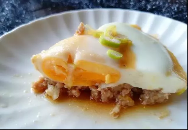 家常臥雞蛋的做法，比水煮蛋好吃，比煎雞蛋更營養，老少皆宜！