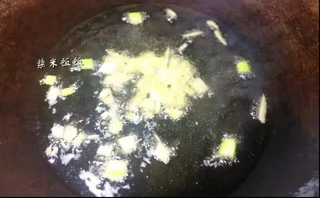 豆腐最好吃的做法,加它一燉,太入味了,提高免疫力!