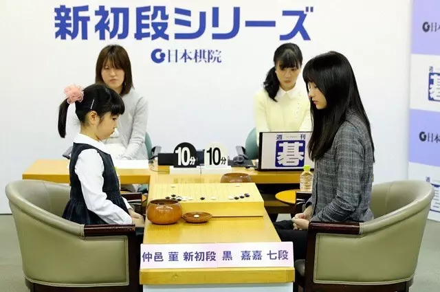 千年一遇的「台灣圍棋女神」在日本爆紅 網友大讚:坐她對面會受不了!