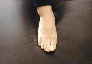 低頭摸腳,讓你一身輕鬆!很多病在腳上都有開關!