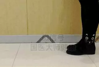 低頭摸腳,讓你一身輕鬆!很多病在腳上都有開關!