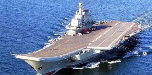 海試歸來,甲板卻有重大變化,遼寧艦大幅加強