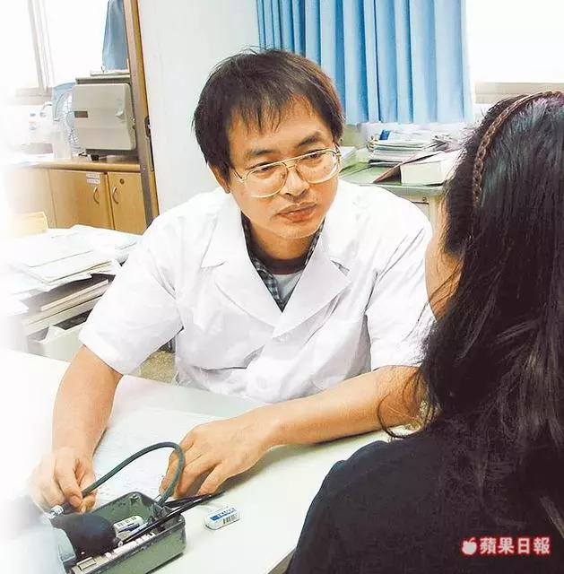 【一手開船一手救人,仁醫侯武忠病世】真的是好人不長命,願一路好走~南無阿彌陀佛