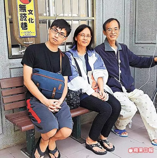 【一手開船一手救人,仁醫侯武忠病世】真的是好人不長命,願一路好走~南無阿彌陀佛