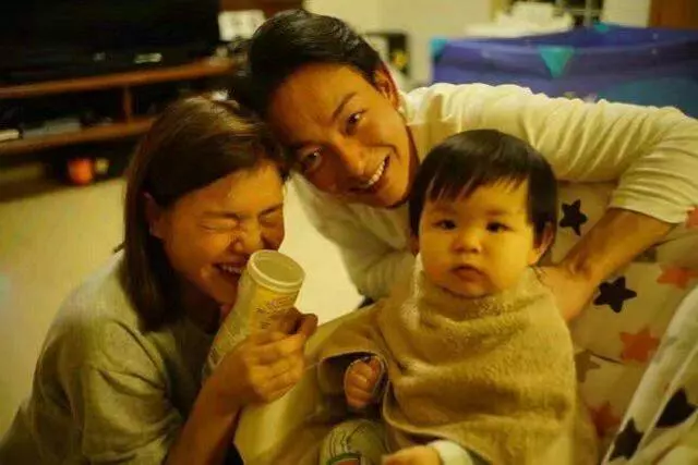 妻子不漂亮他卻寵了16年!曾是一線明星,為成名而改名