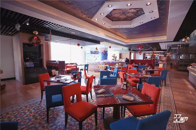 外出旅遊住五星級酒店,為什麼很多客人不會在酒店餐廳吃飯呢?