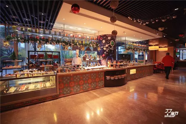 外出旅遊住五星級酒店,為什麼很多客人不會在酒店餐廳吃飯呢?