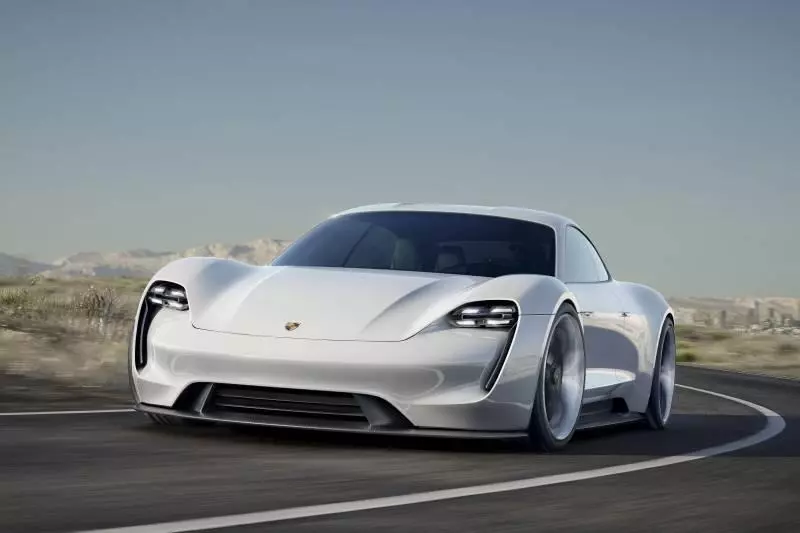 特斯拉終結者?保時捷這台純電跑車3.5秒加速破百