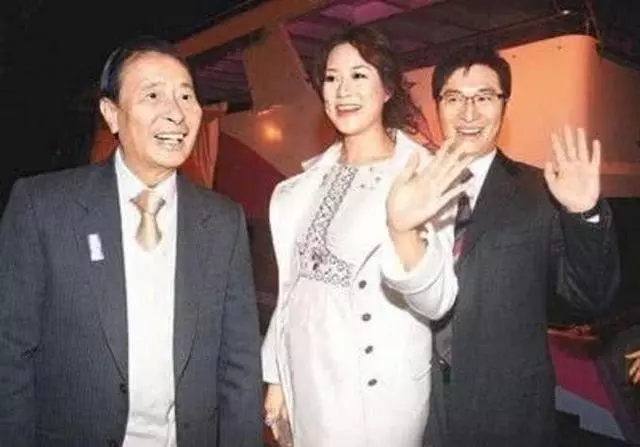 洪金寶最看好的準兒媳,轉身卻嫁給了千億富豪,公公贈她上億豪宅