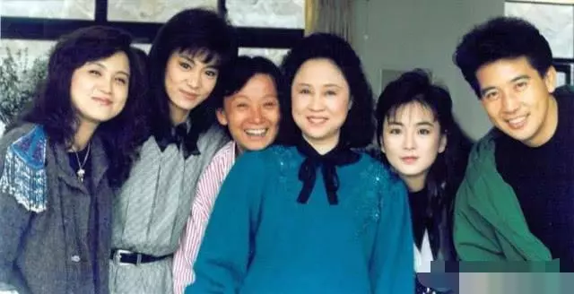地表模範小三正宮!親如姐妹、互相扶持到老!
