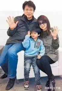 女星發文曝孟庭葦離婚原因:出軌小12歲女助理,至今仍保持同性戀情 !
