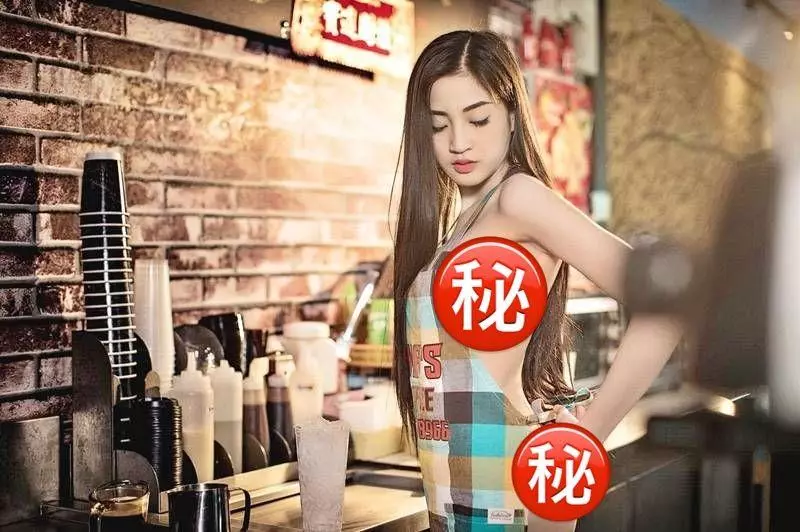 【組圖】咖啡店搞噱頭, 女侍應不穿內衣,只穿圍裙,前凸後翹招攬男顧客 !