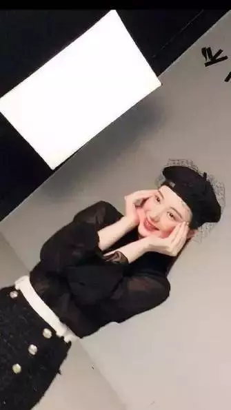 當37歲熊黛林和31歲方媛同拍雜誌,終於見識到了明星和網紅的差距
