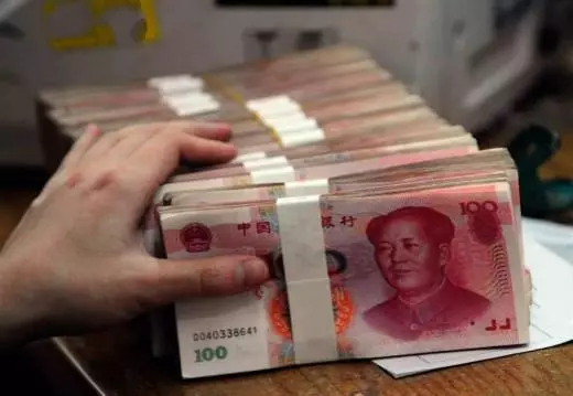嫂子鬧離婚,母親讓我拿20萬勸和,我說一番話,母親默默離開