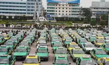 日本打車這麼貴,那計程車司機一定很有錢吧!結果並不是這樣!