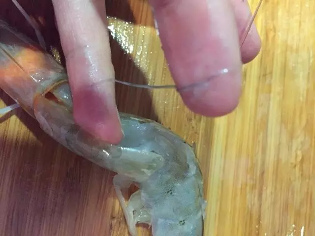 這樣做蝦才有味,一道糖醋大蝦,表皮酥脆,肉鮮唯美,吃了就上癮!