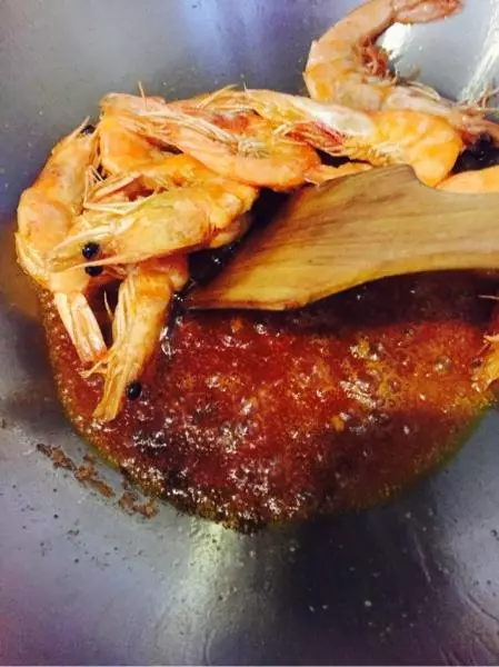 這樣做蝦才有味,一道糖醋大蝦,表皮酥脆,肉鮮唯美,吃了就上癮!