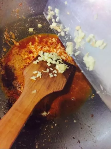 這樣做蝦才有味,一道糖醋大蝦,表皮酥脆,肉鮮唯美,吃了就上癮!