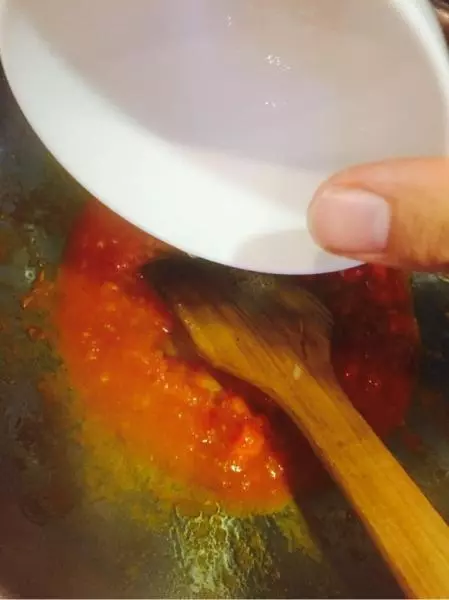 這樣做蝦才有味,一道糖醋大蝦,表皮酥脆,肉鮮唯美,吃了就上癮!