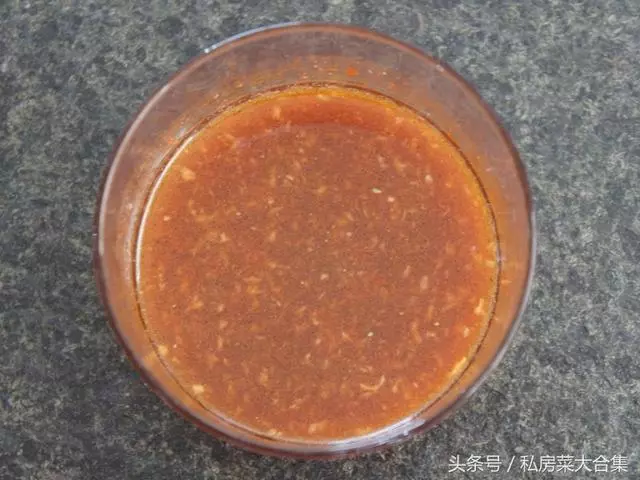 我用雞肉做的這道糖醋雞塊,簡單快手,酸甜開胃,每次做的時候米飯都不夠吃!
