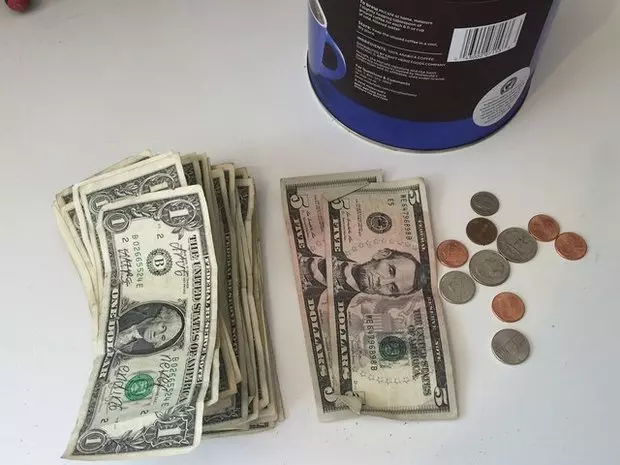 一早來上班發現喵喵變成大富翁,調查原因才知道....所有人全驚呆笑噴啦!(附影片)