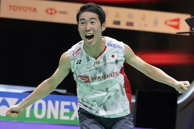 太慘了!決勝局竟被日本三單10比0吊打 林丹遭逆轉全英首次一輪游!!