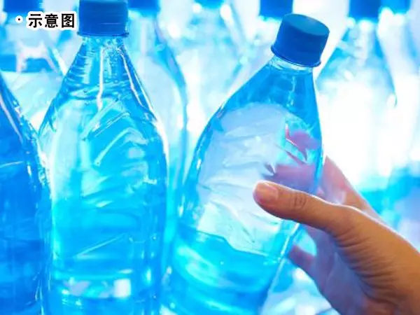 礦泉水加春藥放冰箱 前妻誤飲 男子被警調查 !
