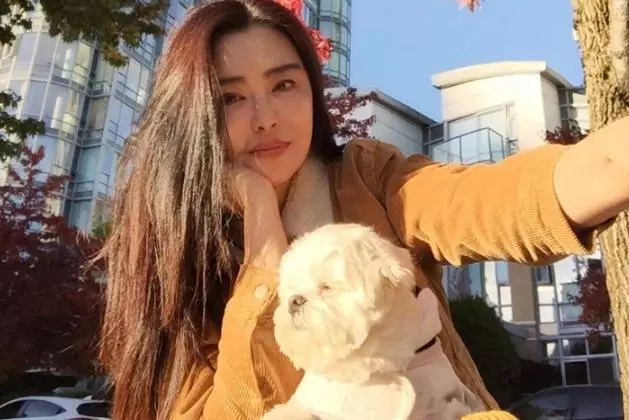 王祖賢悄然現身長春禮佛,52歲聶小倩無緣婚姻終選擇皈依佛門!