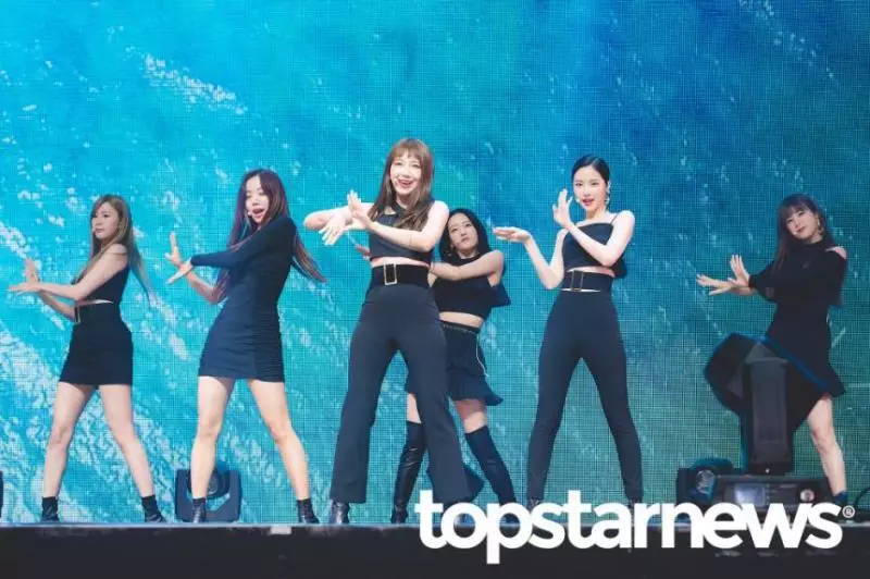 [Apink][分享]190307 「9年次女子組合的實力」...Apink，她們走過的足跡