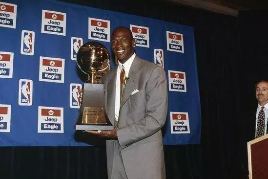 喬丹7大史詩級記錄,NBA現役無人能破,未來能破1項的都可以稱神