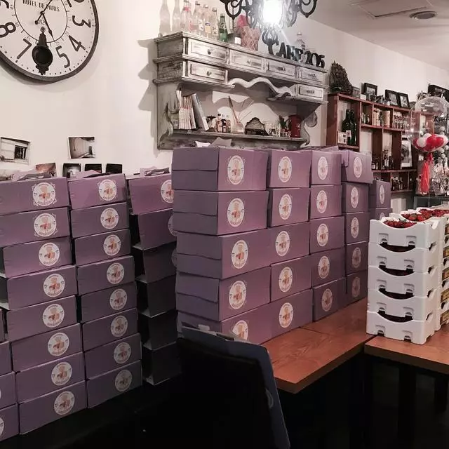 這家韓國蛋糕店,只賣一種蛋糕就做成了生意火爆的網紅店!
