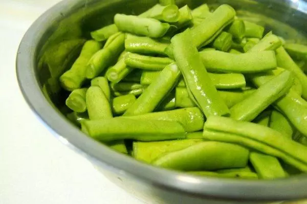 四季豆正確的清洗方法其實是這樣的!想要農藥不殘留,洗菜的時候你必須..