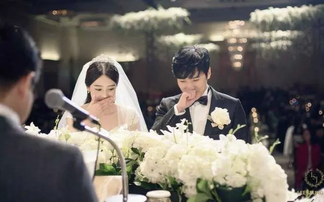 同偶像出身,SJ李晟敏結婚遭抵制,BB太陽結婚卻收穫滿滿祝福