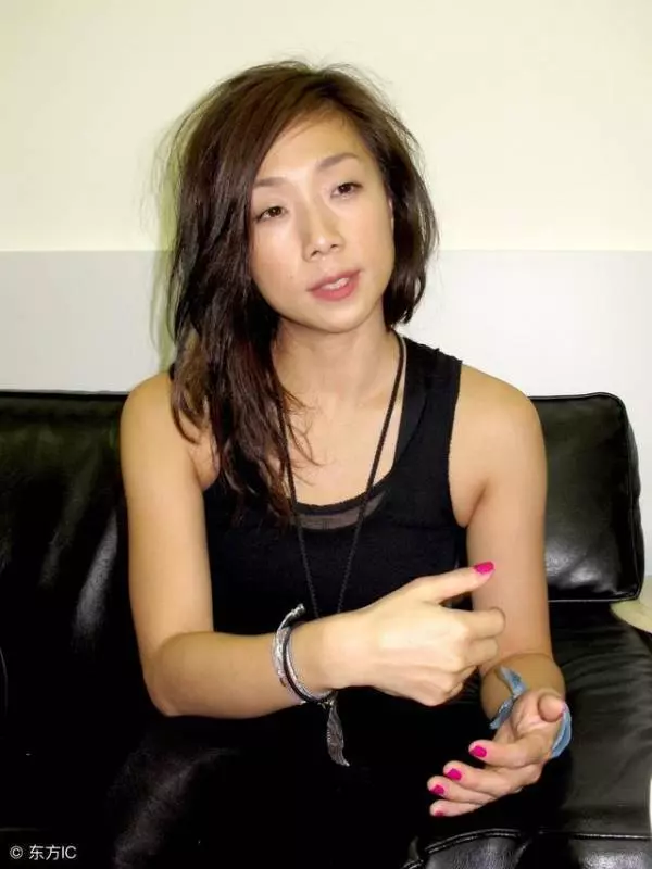 52歲林憶蓮近照,李宗盛為她拋妻棄子,如今為小鮮肉花錢不手軟~
